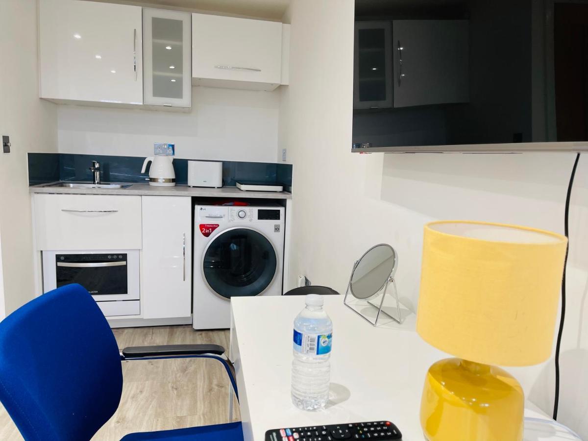 קנילוורת' New Modern Studio Apartment, Parking, Netflix מראה חיצוני תמונה